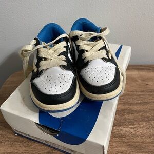 TD) Air Jordan 1 Retro Low OG SP x Travis Scott '